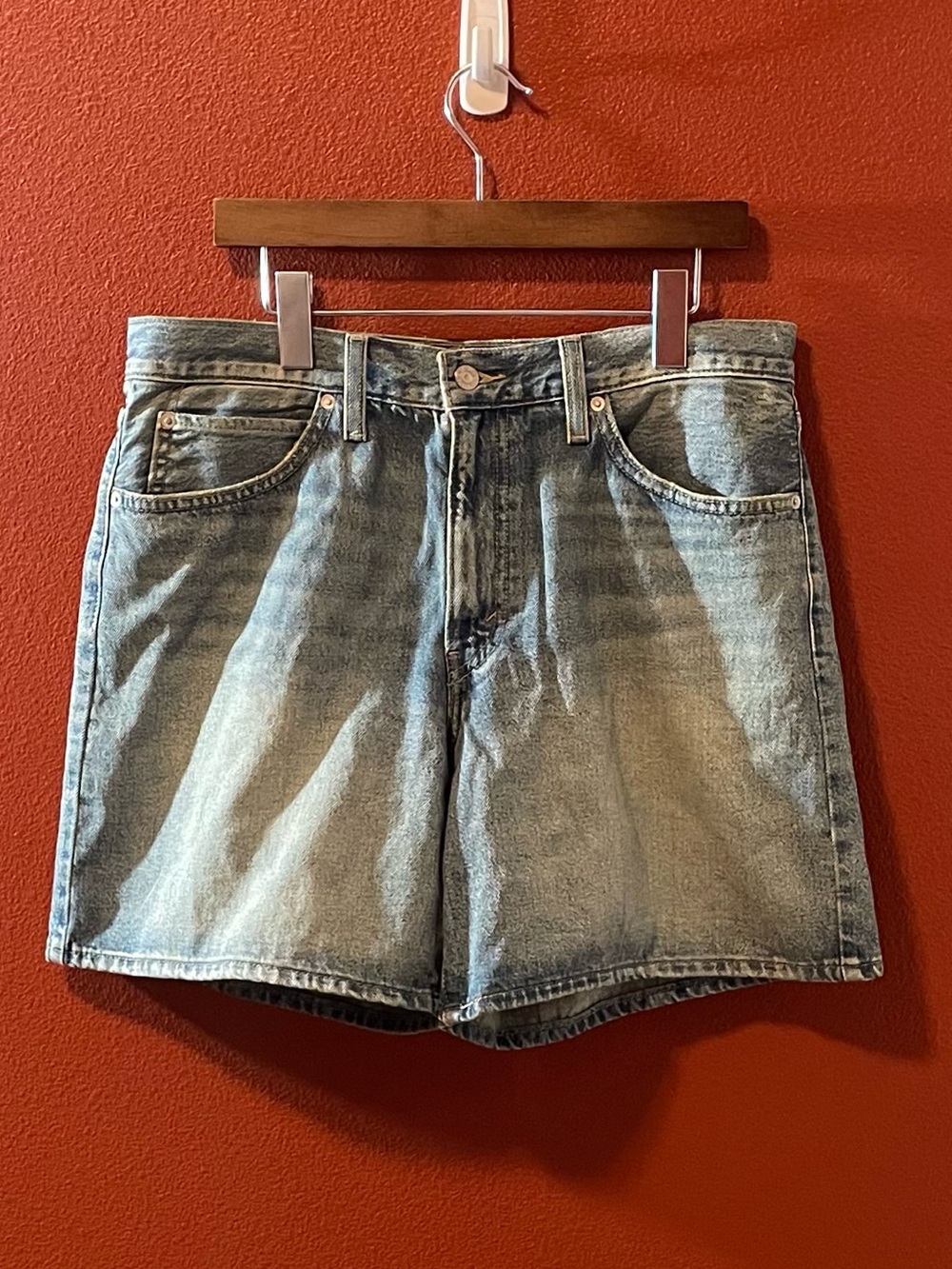 Levi’s Women’s 94 Baggy Shorts Blue Cotton Jean Hiking Mid Rise Gorpcore Shorts